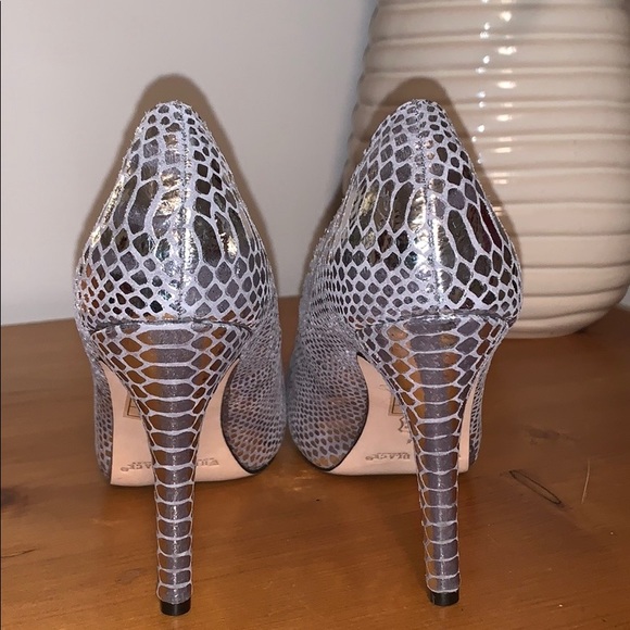 White House Black Market Heels - Picture 3 of 8